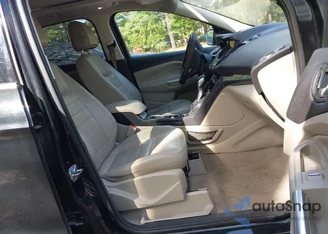 2014 Ford Escape Titanium z USA, uszkodzony, nr VIN 1FMCU9JX5EUD56425